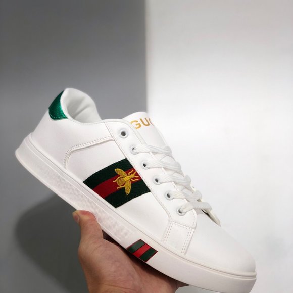 NEWGucci leather board shoes small white shoes